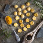 Sachet de friandises pour petit chien au poulet, courge butternut, menthe et curcuma – Image 2