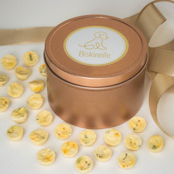 Boîte de friandises pour petit chien au poisson blanc, carotte, basilic et graines de chia – Image 3